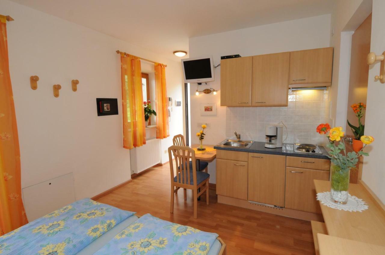 Ferienwohnung Haus Hofer *** Andrian Exterior foto